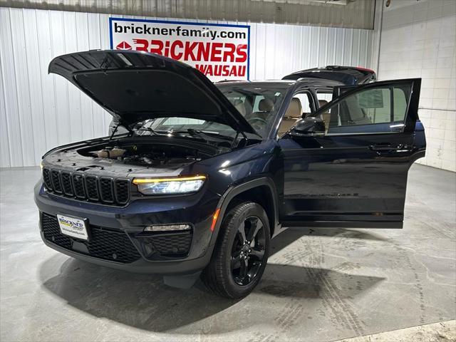 used 2023 Jeep Grand Cherokee car, priced at $35,914