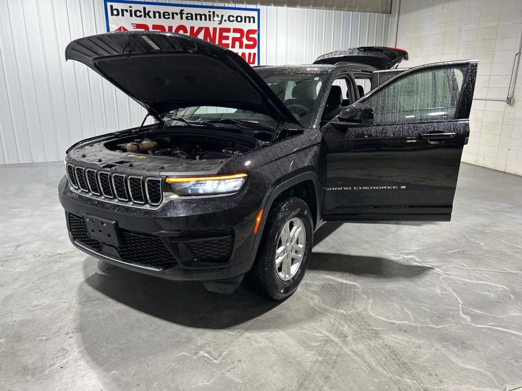 used 2023 Jeep Grand Cherokee car, priced at $28,957