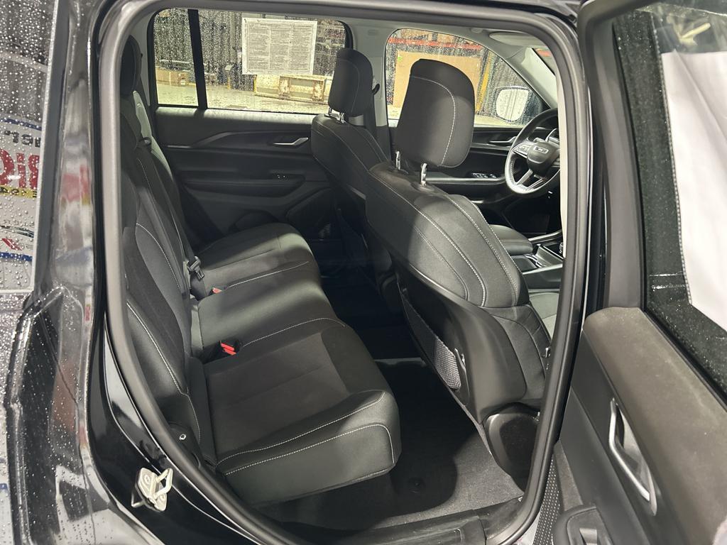 used 2023 Jeep Grand Cherokee car, priced at $28,957