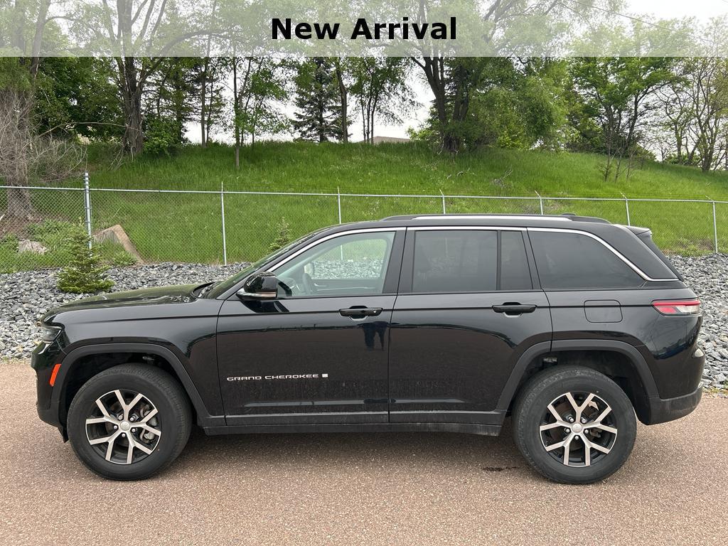 used 2023 Jeep Grand Cherokee car, priced at $34,845
