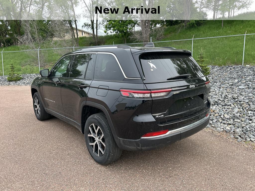 used 2023 Jeep Grand Cherokee car, priced at $34,845