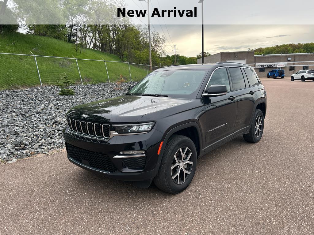 used 2023 Jeep Grand Cherokee car, priced at $34,845