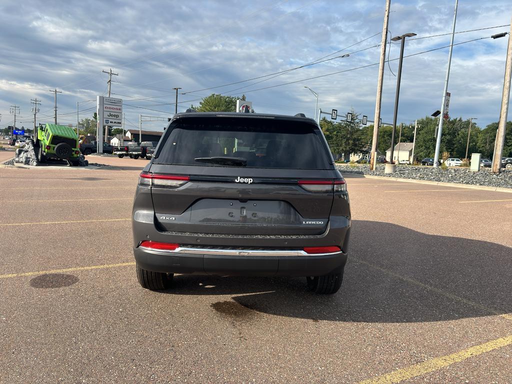 new 2025 Jeep Grand Cherokee car, priced at $44,676