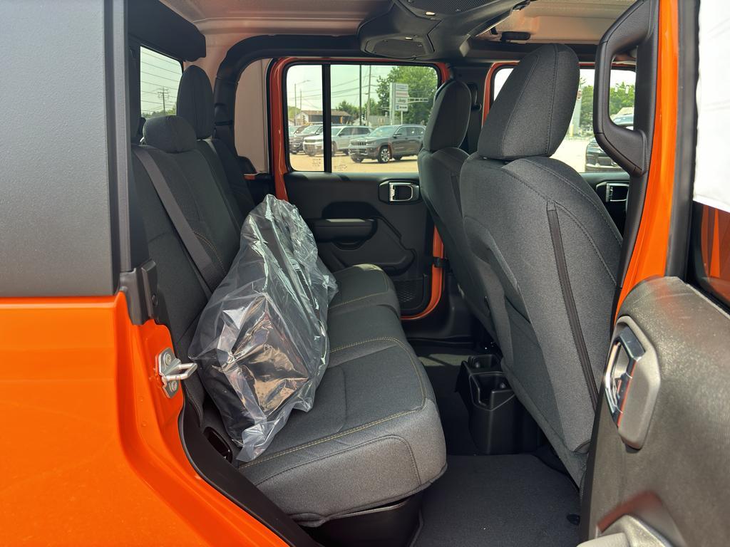 new 2025 Jeep Gladiator car, priced at $50,055
