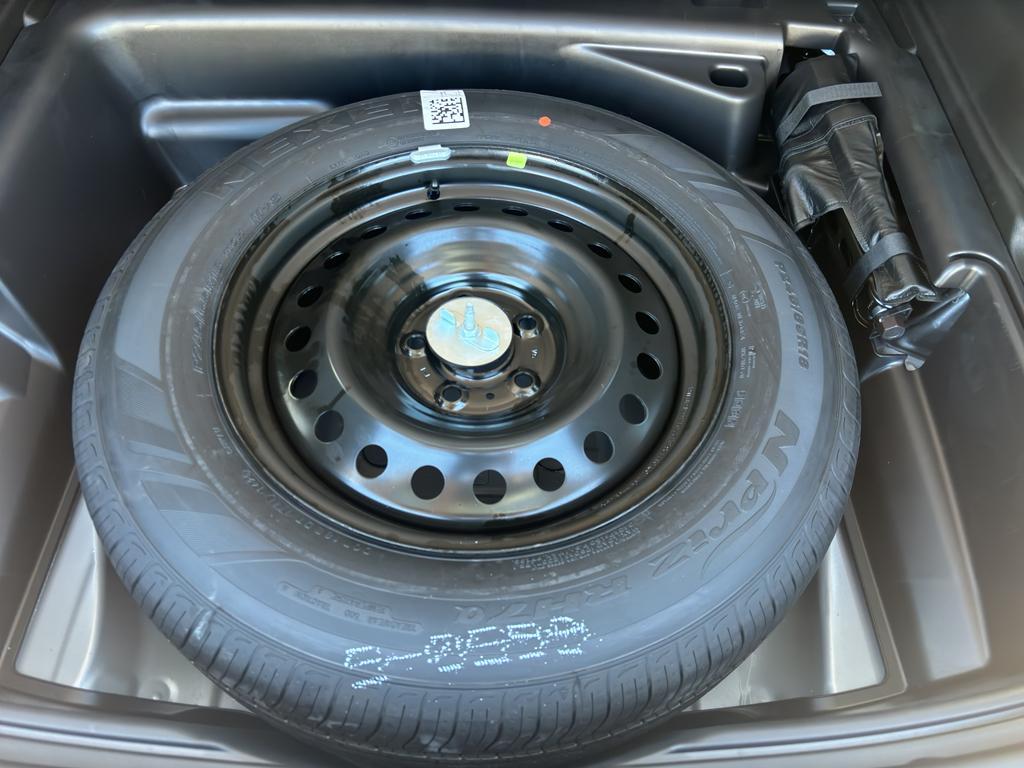 new 2025 Jeep Grand Cherokee car, priced at $46,528