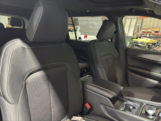 new 2025 Jeep Grand Cherokee L car, priced at $46,915