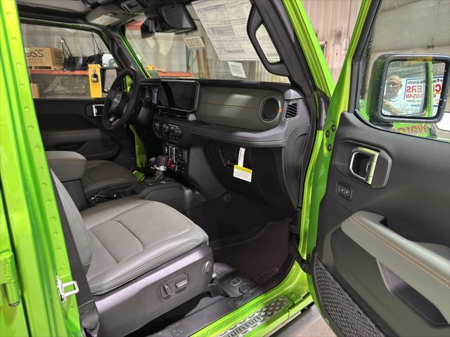 new 2025 Jeep Gladiator car, priced at $68,190
