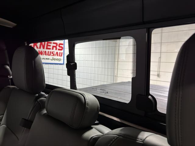 new 2025 Jeep Gladiator car, priced at $68,190