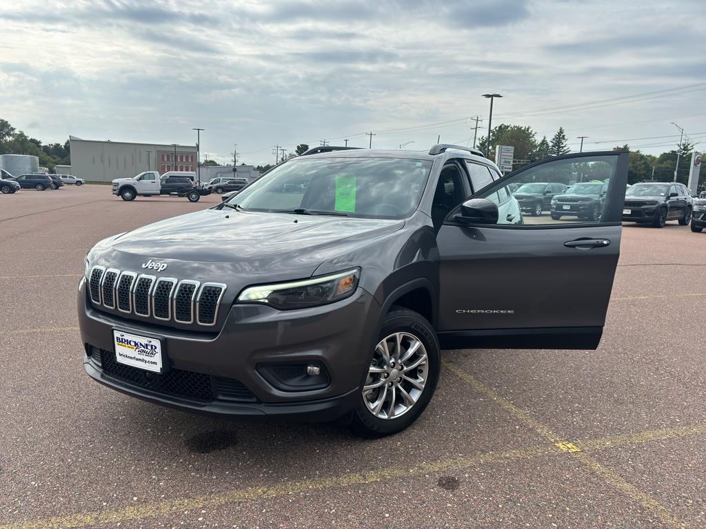 used 2022 Jeep Cherokee car, priced at $24,840