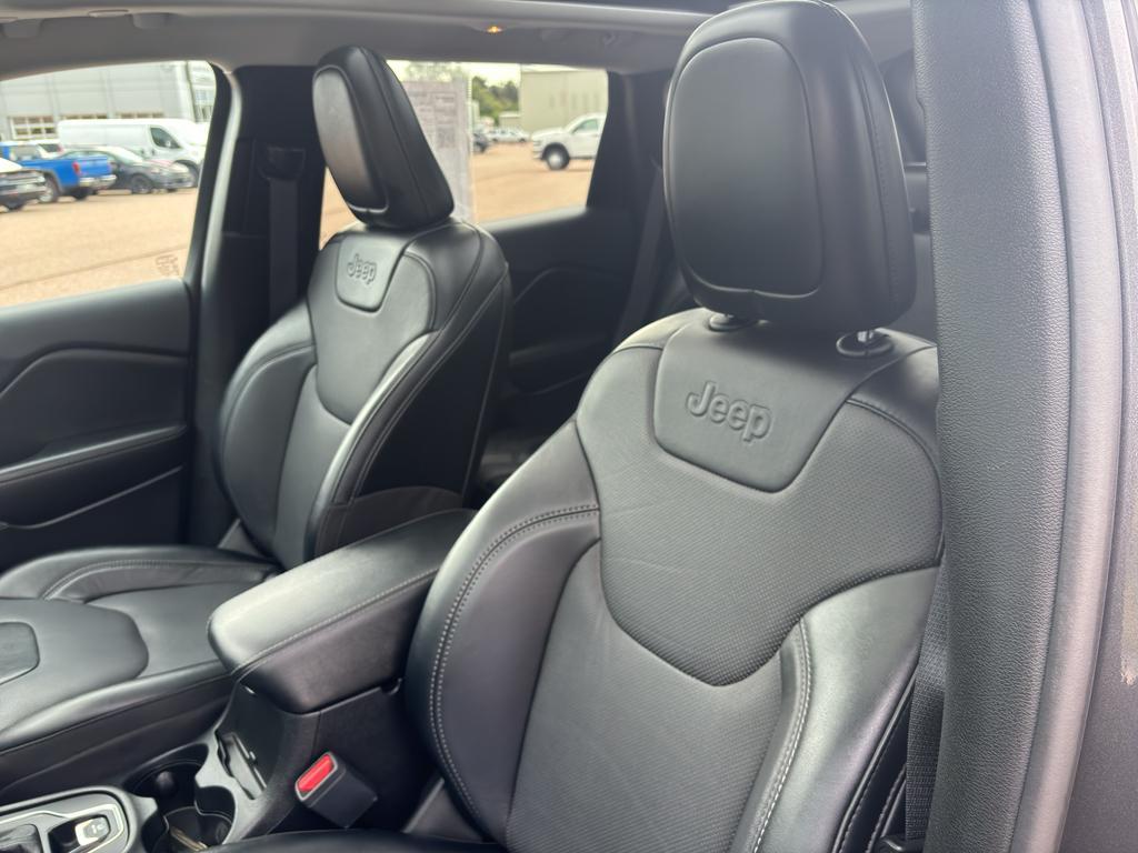 used 2022 Jeep Cherokee car, priced at $24,840