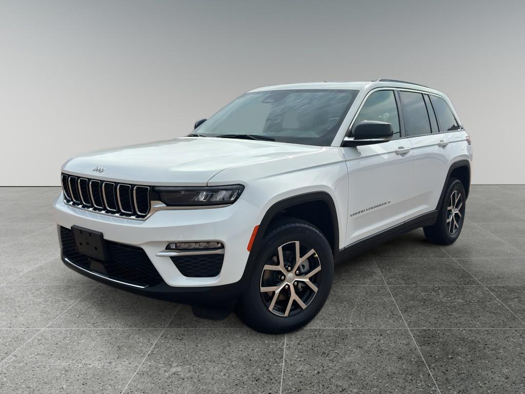 new 2025 Jeep Grand Cherokee car, priced at $49,873