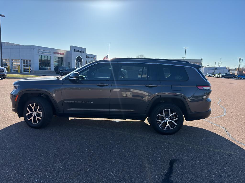 used 2024 Jeep Grand Cherokee L car, priced at $37,648