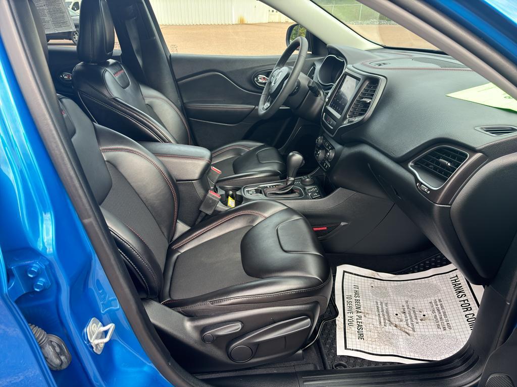 used 2022 Jeep Cherokee car, priced at $28,878