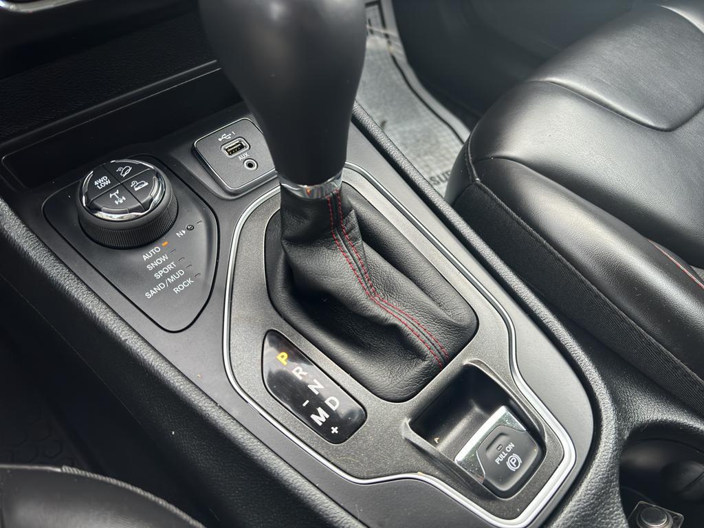 used 2022 Jeep Cherokee car, priced at $28,878