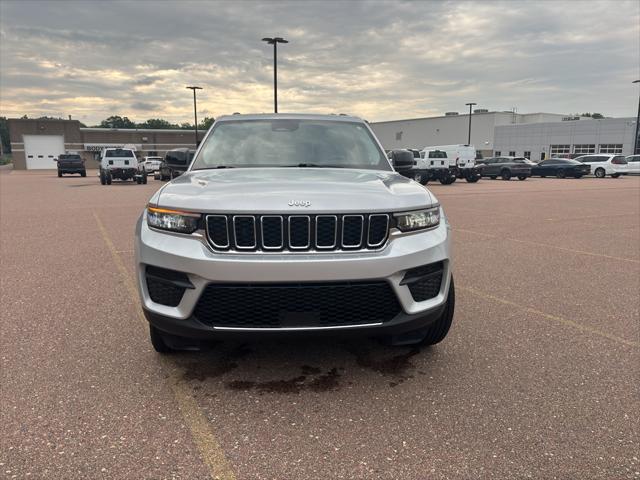 used 2023 Jeep Grand Cherokee car, priced at $33,659