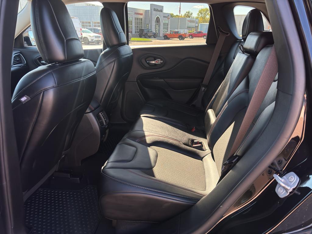 used 2022 Jeep Cherokee car, priced at $25,794