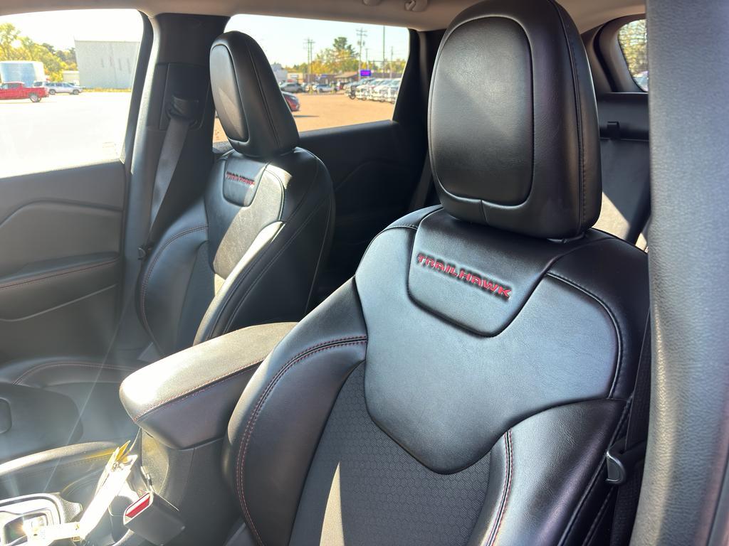 used 2022 Jeep Cherokee car, priced at $25,794
