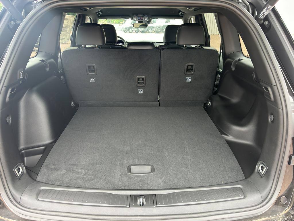 new 2025 Jeep Grand Cherokee car, priced at $50,500