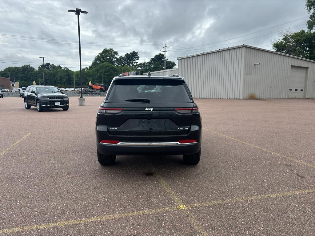 new 2025 Jeep Grand Cherokee car, priced at $50,500