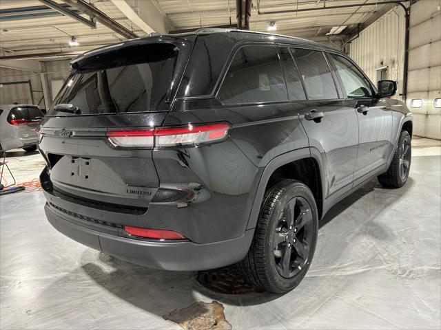 new 2025 Jeep Grand Cherokee car, priced at $51,215