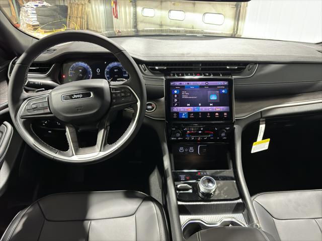new 2025 Jeep Grand Cherokee car, priced at $51,215