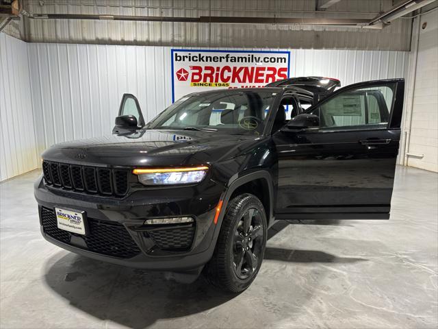 new 2025 Jeep Grand Cherokee car, priced at $51,215