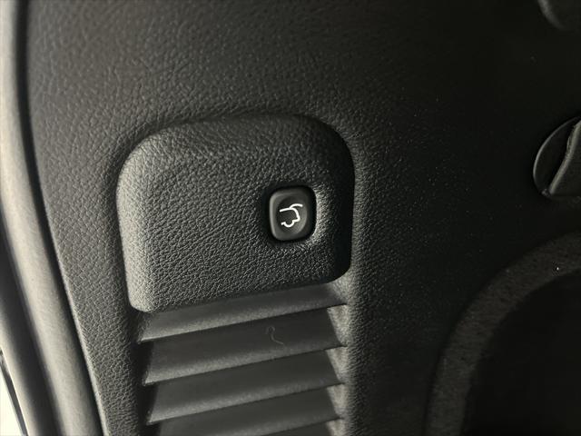 used 2021 Jeep Grand Cherokee car, priced at $28,288