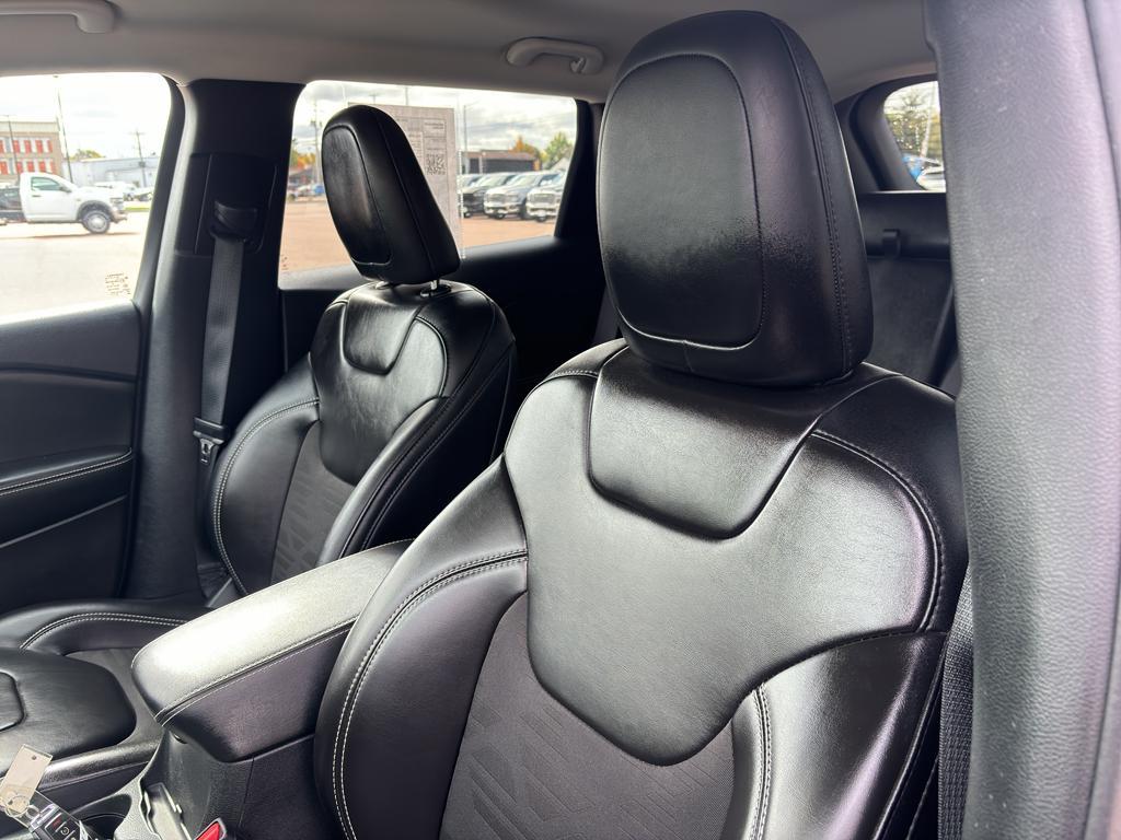used 2022 Jeep Cherokee car, priced at $24,932