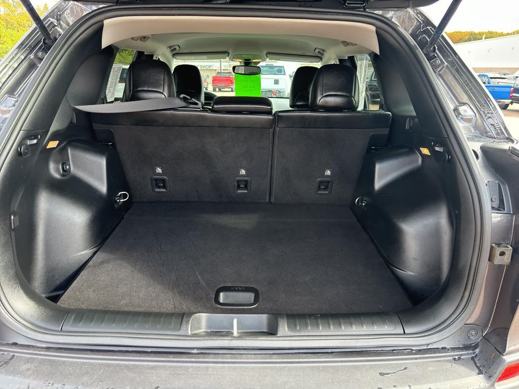 used 2022 Jeep Cherokee car, priced at $24,932