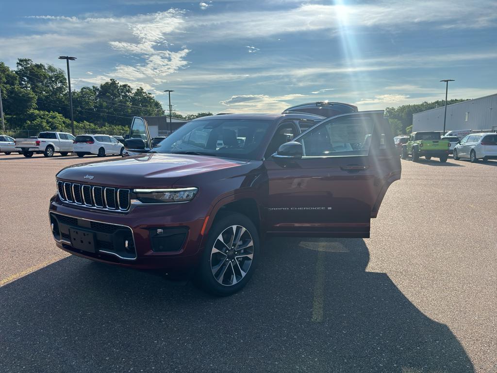 new 2025 Jeep Grand Cherokee L car, priced at $64,452