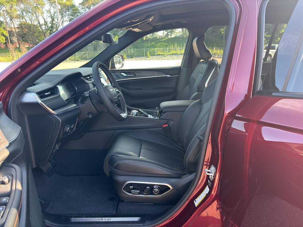 new 2025 Jeep Grand Cherokee L car, priced at $64,452