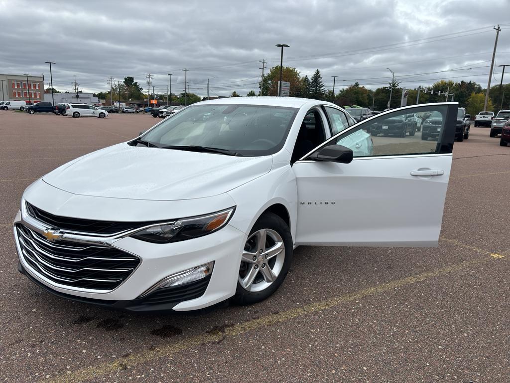 used 2022 Chevrolet Malibu car, priced at $18,779