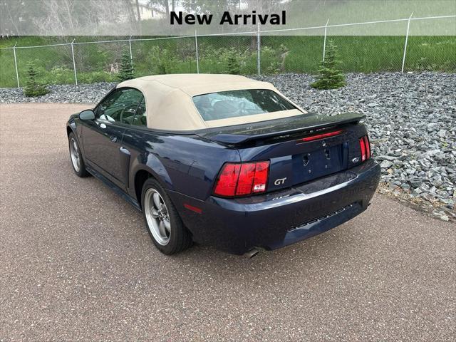 used 2003 Ford Mustang car