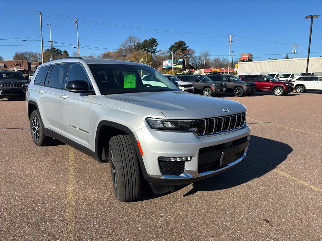 used 2023 Jeep Grand Cherokee L car, priced at $32,560
