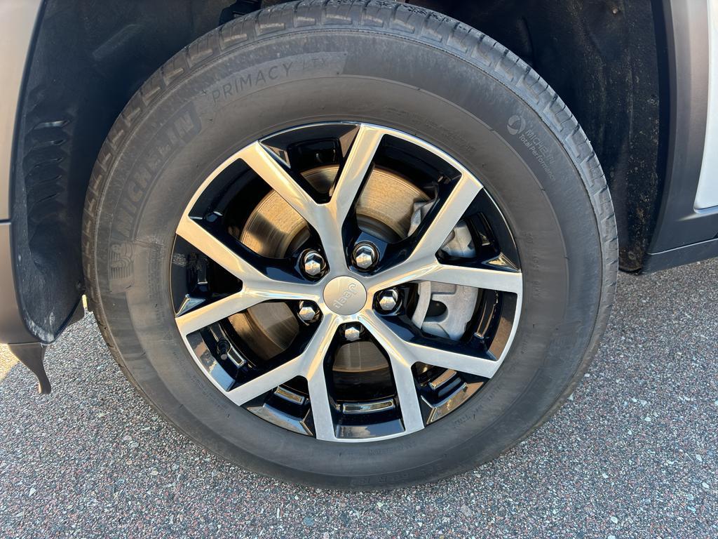 used 2023 Jeep Grand Cherokee L car, priced at $32,560