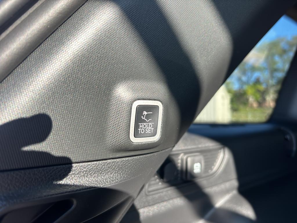 new 2025 Jeep Grand Cherokee car, priced at $49,887