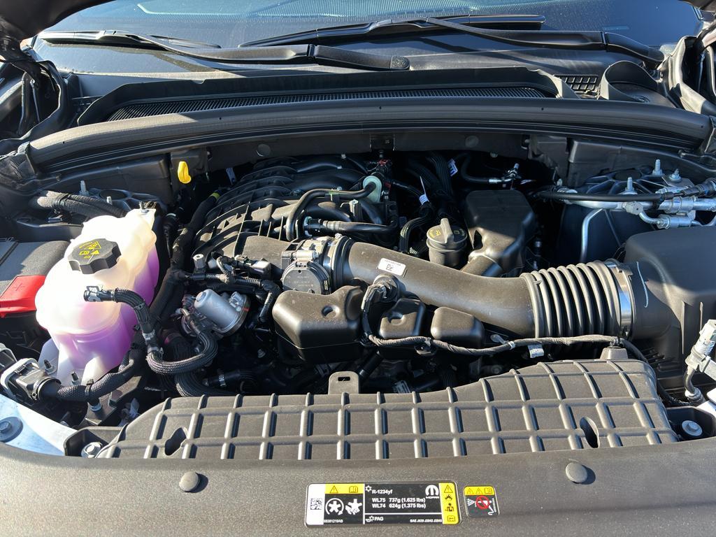 new 2025 Jeep Grand Cherokee car, priced at $49,887