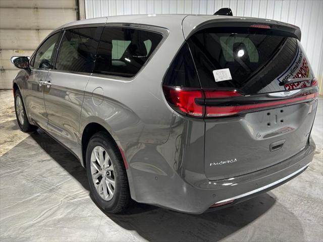 new 2025 Chrysler Pacifica car, priced at $54,317