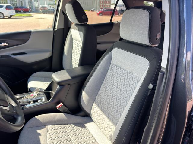 used 2022 Chevrolet Equinox car, priced at $23,892