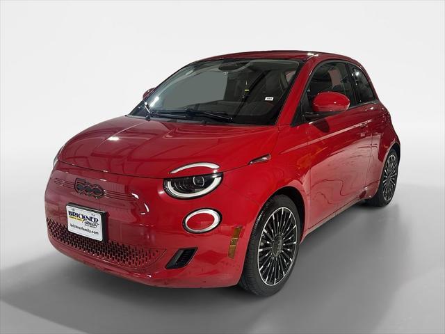 new 2024 FIAT 500e car, priced at $33,095