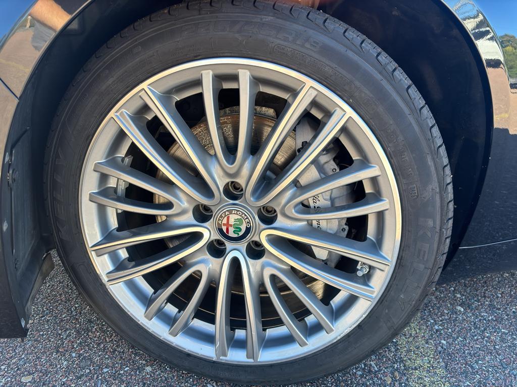used 2020 Alfa Romeo Giulia car, priced at $24,659