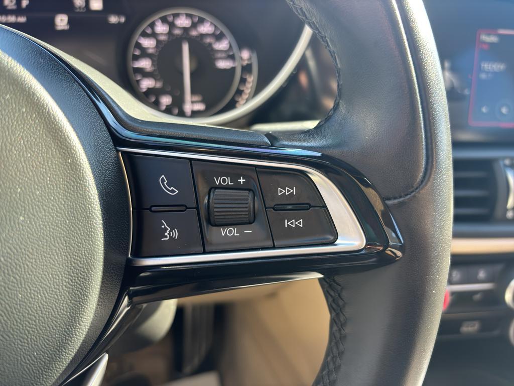 used 2020 Alfa Romeo Giulia car, priced at $24,659