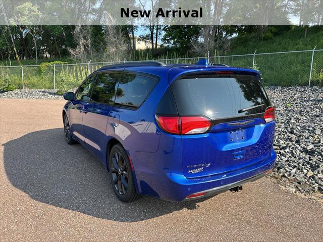 used 2019 Chrysler Pacifica car, priced at $13,966
