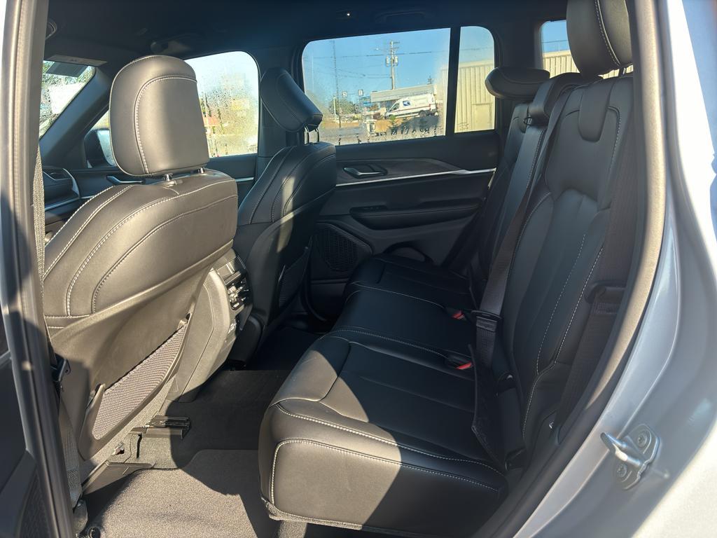new 2025 Jeep Grand Cherokee car, priced at $48,490