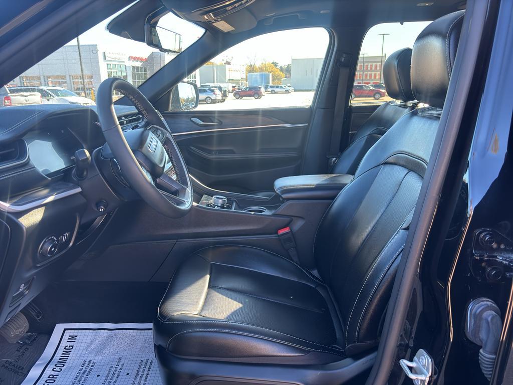 used 2024 Jeep Grand Cherokee L car, priced at $38,554