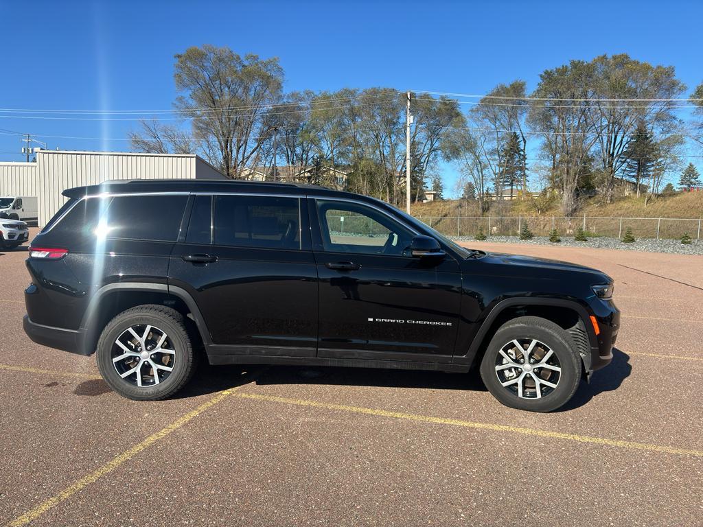used 2024 Jeep Grand Cherokee L car, priced at $38,554