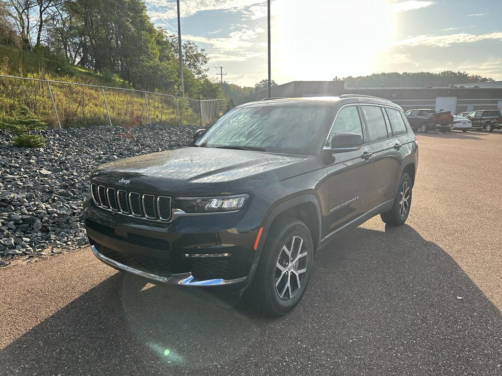 used 2024 Jeep Grand Cherokee L car, priced at $39,370