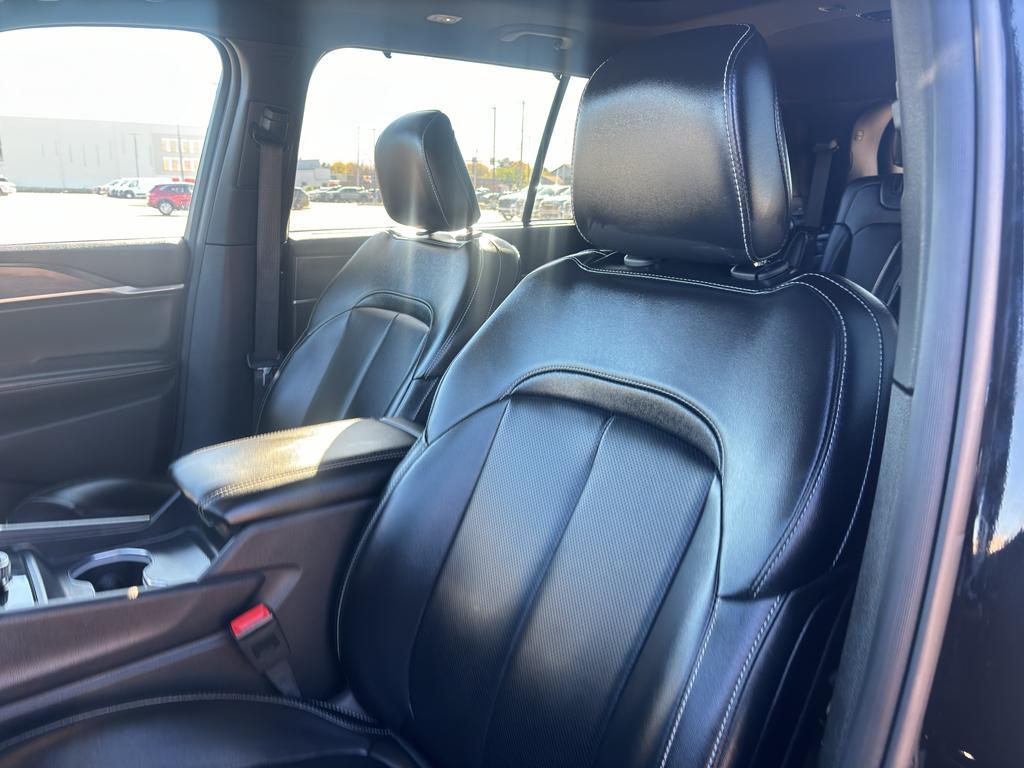 used 2024 Jeep Grand Cherokee L car, priced at $38,554