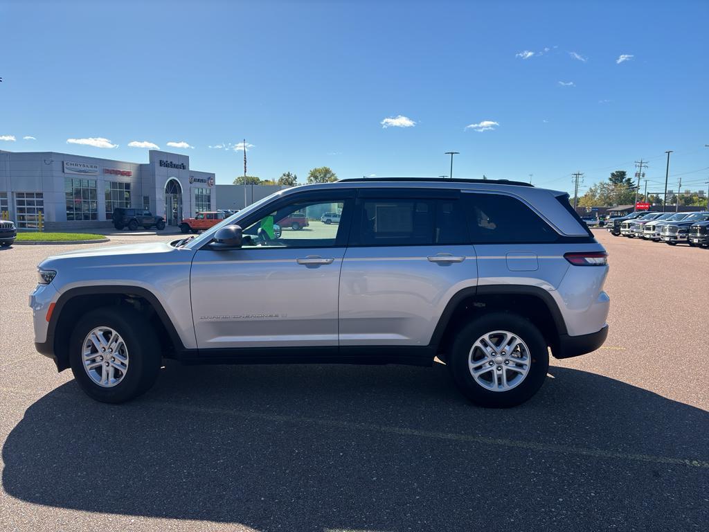 used 2024 Jeep Grand Cherokee car, priced at $31,434