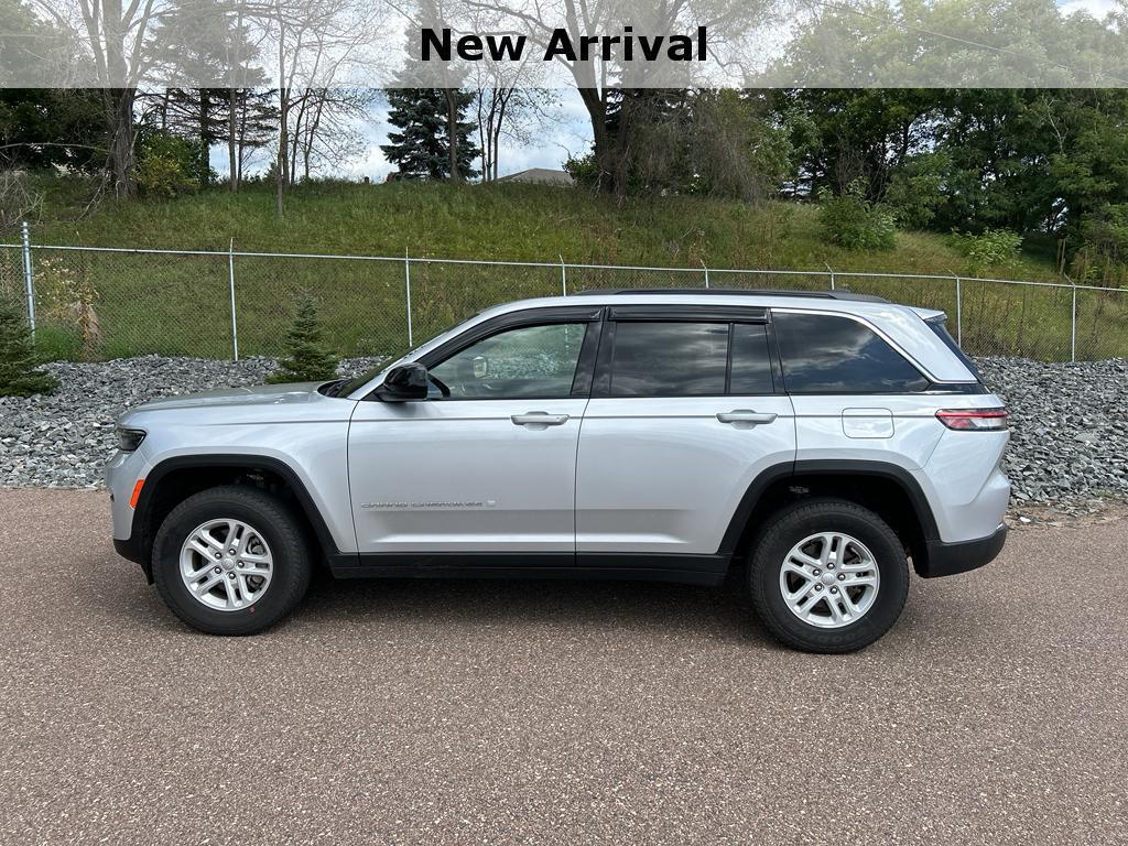used 2024 Jeep Grand Cherokee car, priced at $31,434